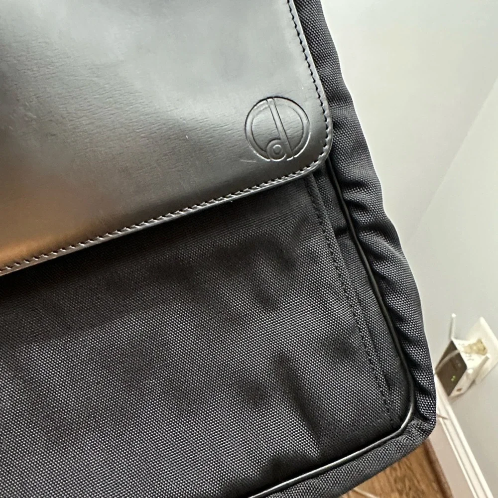 NWOT Dunhill Black Leather iPad Bag